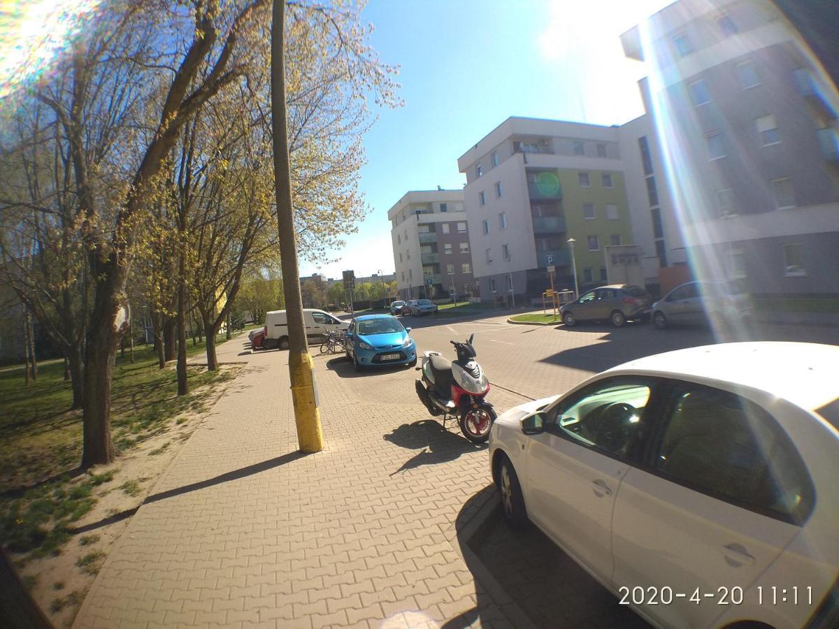 2060 Zwyciestwa 5G - Tanie Pokoje W Apartamencie - Samodzielne Zameldowanie - Self Check In Posen Exterior foto